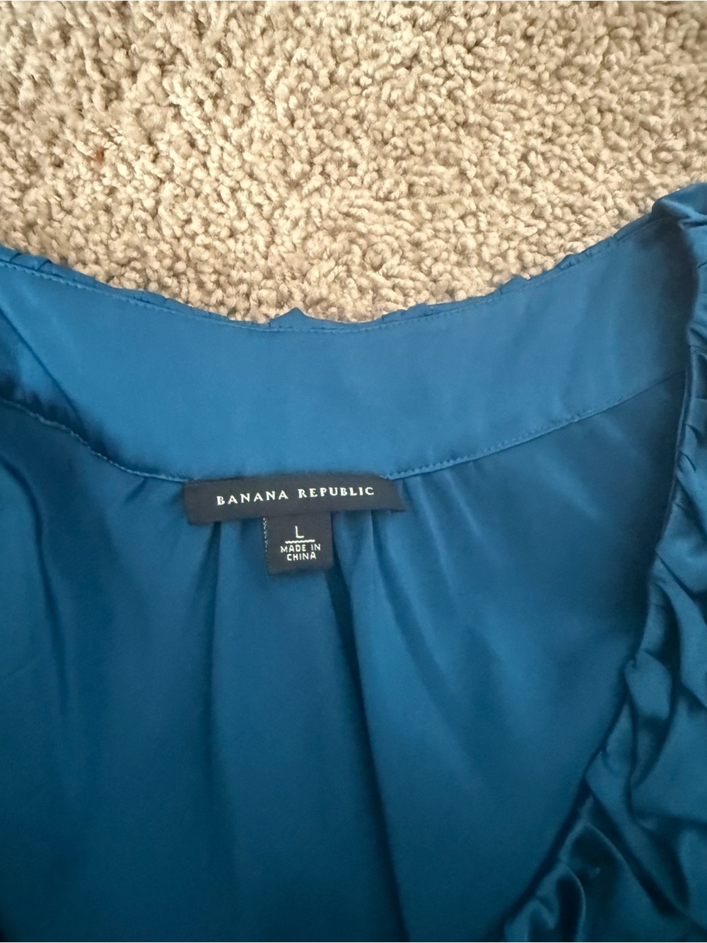 Banana Republic 100% Silk Sleeveless Ruffle Neck Top - Picture 2 of 3